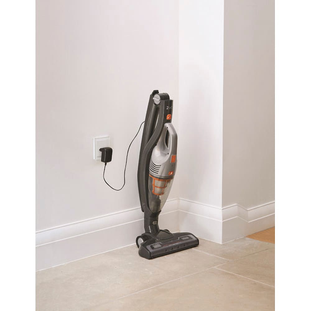 BLACK+DECKER コンパクトスティッククリーナー SVB420J | TAKASHIMAYA